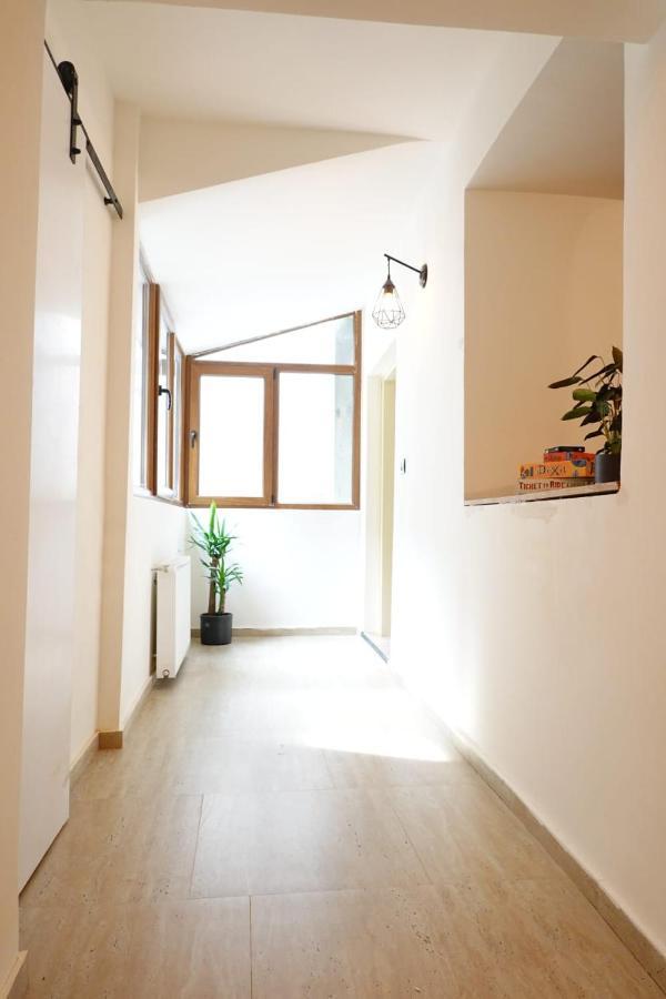 The Industrique Home - 3 Bedroom Apartment Timişoara Exteriör bild